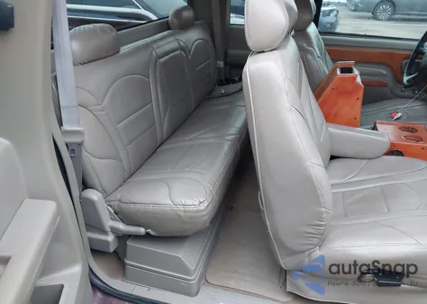 1998 GMC Sierra 1500 Sle Sportside z USA, uszkodzony, nr VIN 2GDEC19R3W1552900